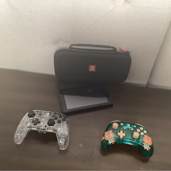 Game Boy two controllers - Picture 2 of 3